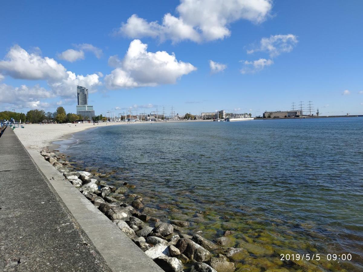 Apartament Srodmiescie Appartamento Gdynia Esterno foto